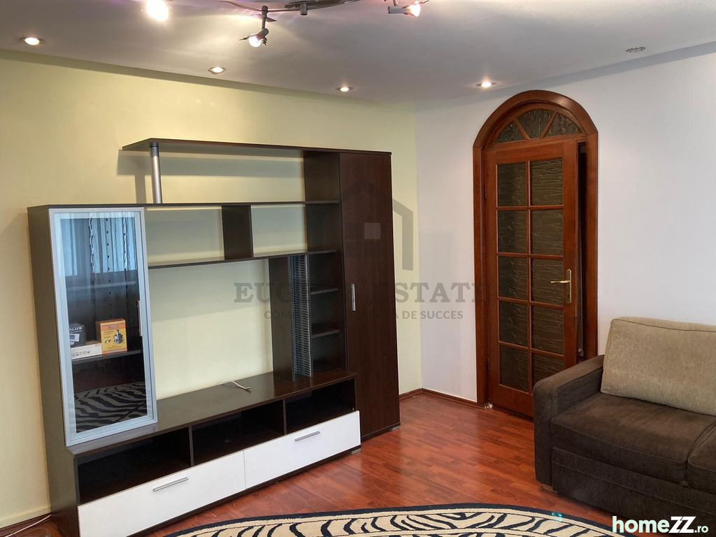 Apartament renovat, 2 camere in Badea Cartan