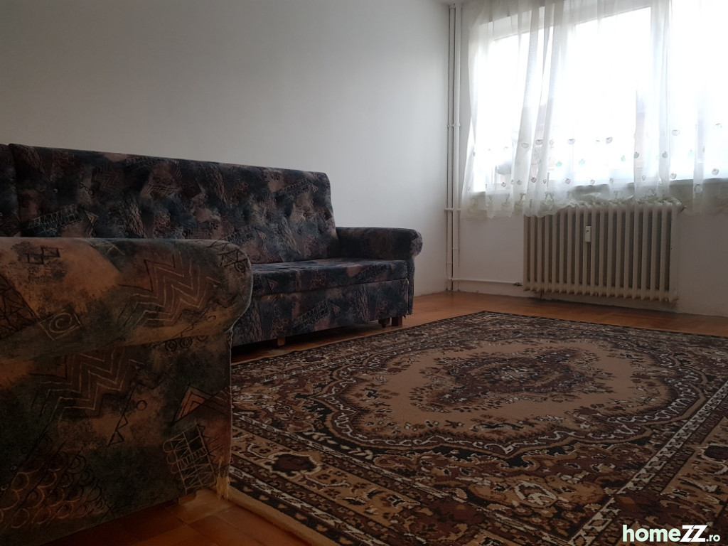 Închiriez apartament cu 2 camere Romanilor