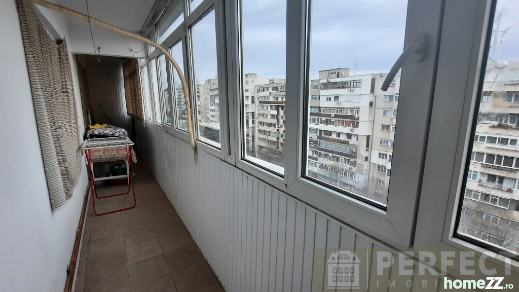 Apartament 3 camere, B-dul Bucuresti