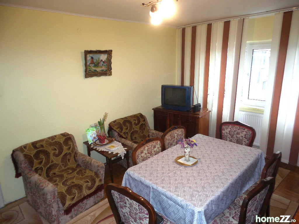 Apartament 3 camere, Brailei