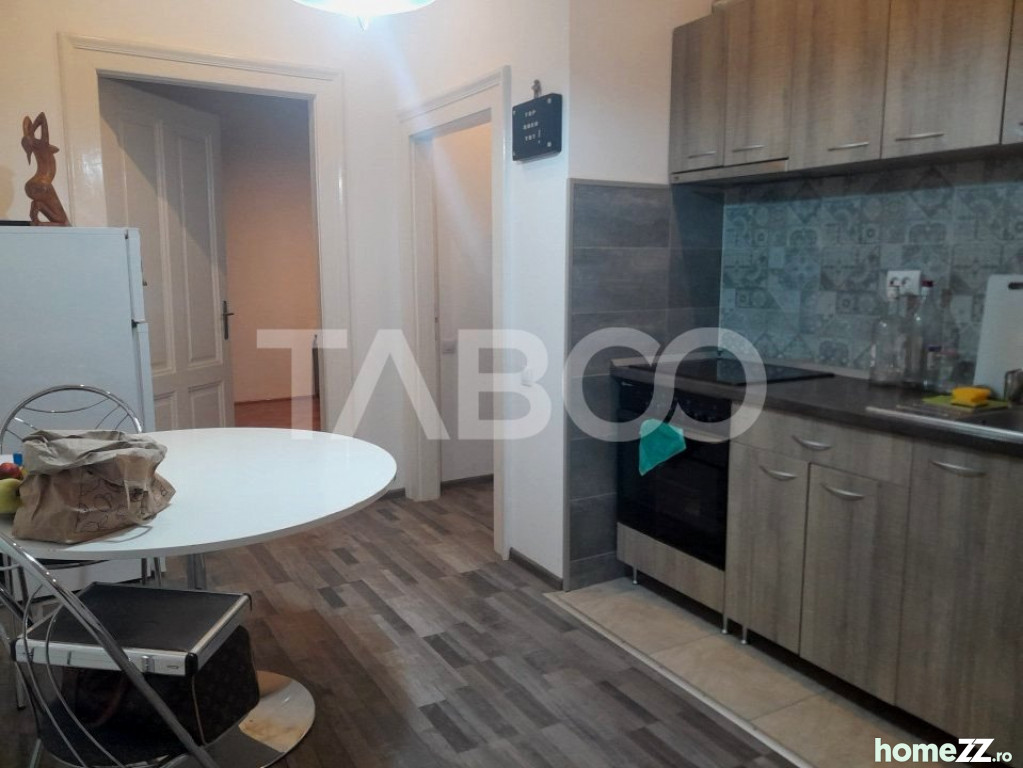 Apartament 2 camere, Sub Arini