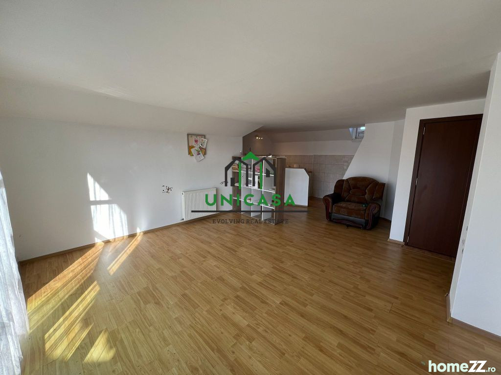 Casă - Vilă 5+ camere, Goranu