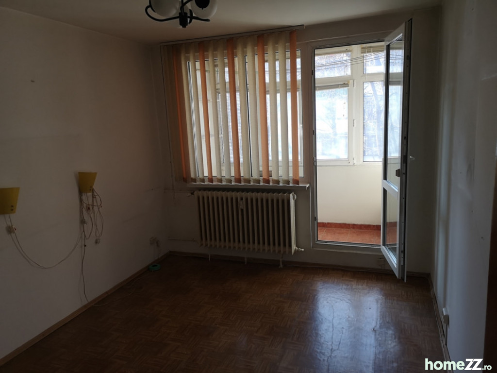 Apartament 3 camere, Valea Oltului