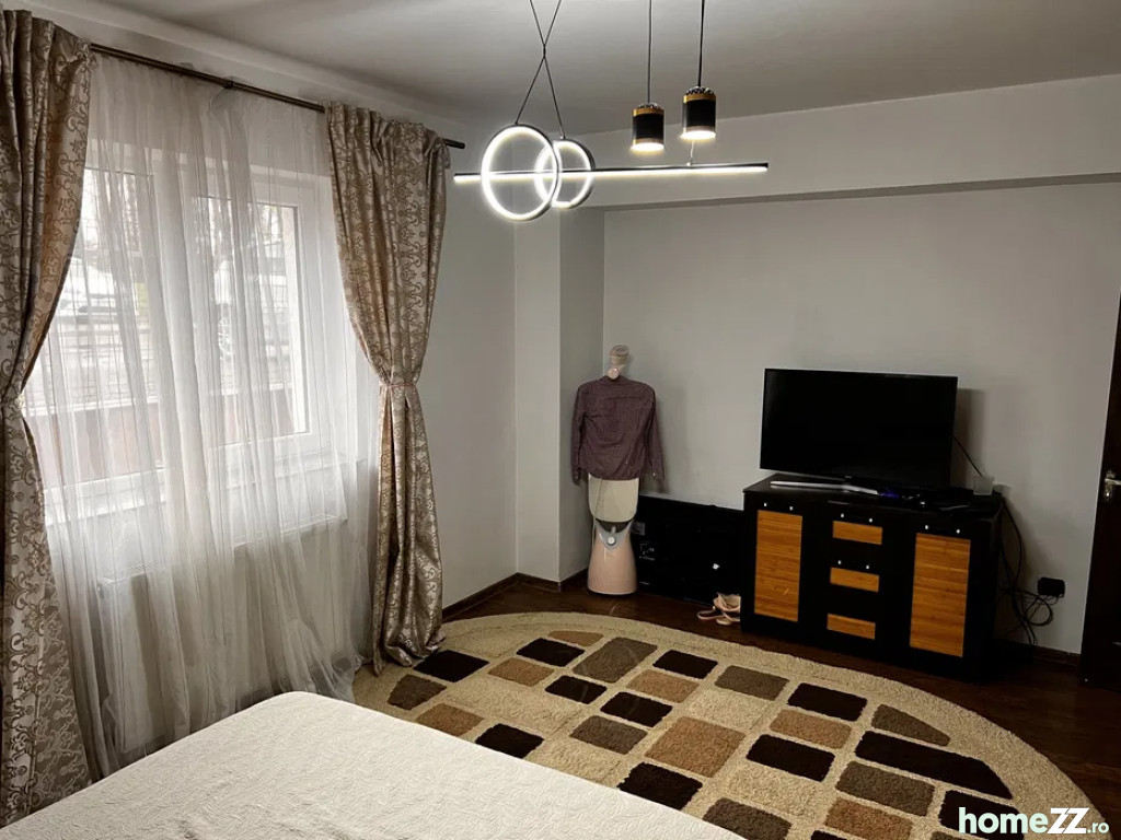 Apartament 3 camere, George Enescu