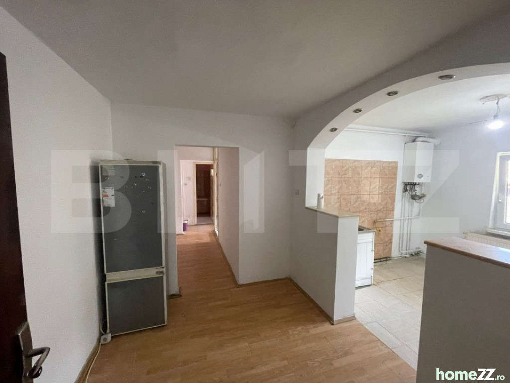 Apartament 3 camere, Central