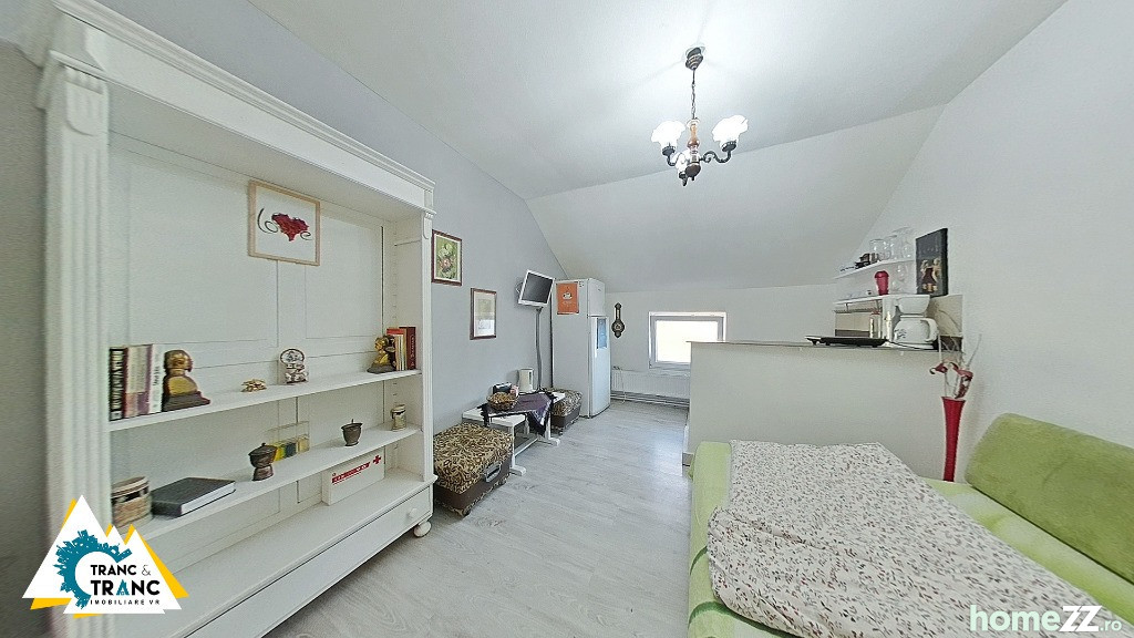 Apartament 2 camere, Parneava
