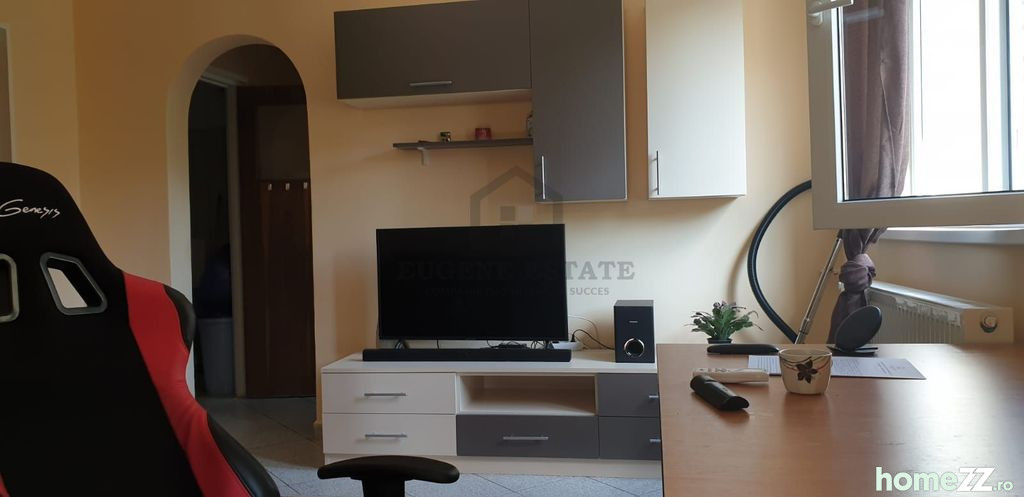 Apartament renovat si mobilat complet zona Aleea Compozit...