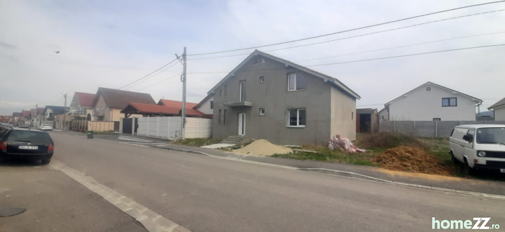 Casă - Vilă 5+ camere, Central, comision 0%