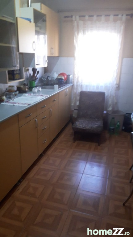 Apartament 3 camere, Progresul