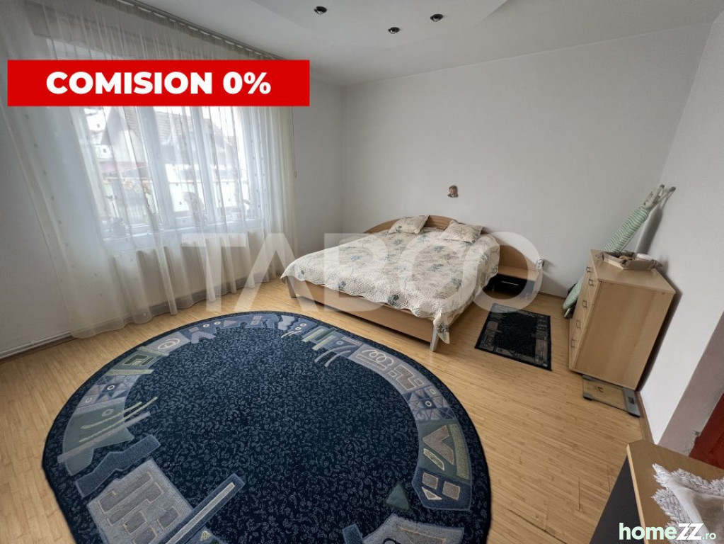 Casă - Vilă 5 camere, Piata Cluj, comision 0%