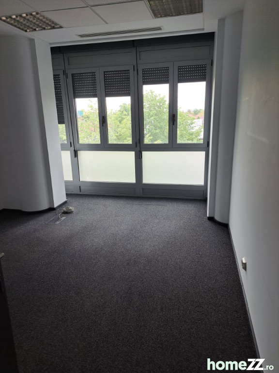 Spaţiu comercial, Marghiloman