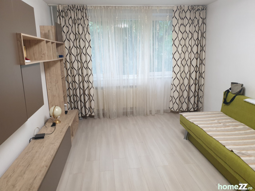 Apartament 3 camere, Valea Oltului