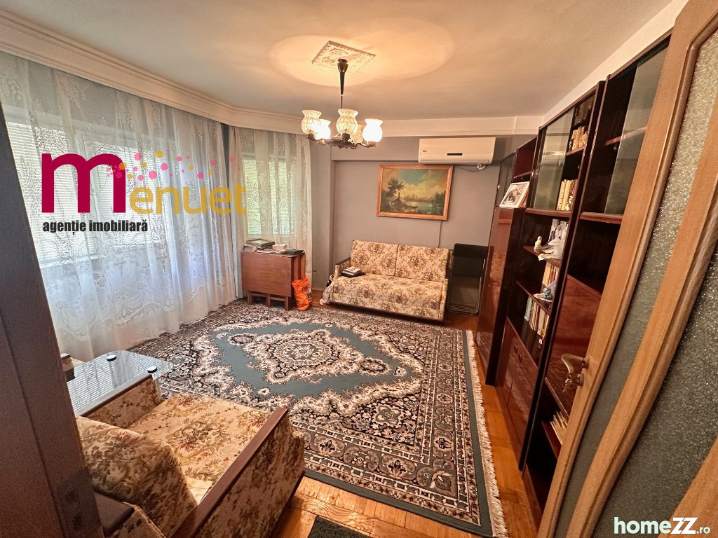 Apartament 4 camere, Spitalului