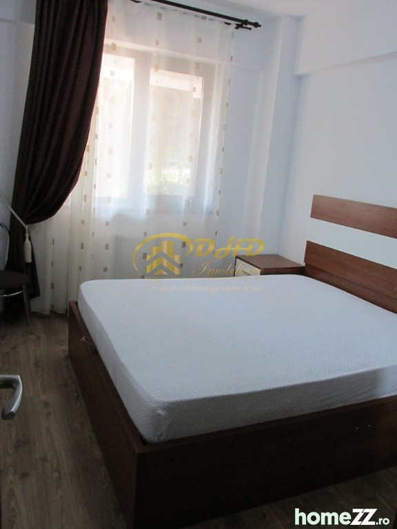 Apartament 2 camere, Palat