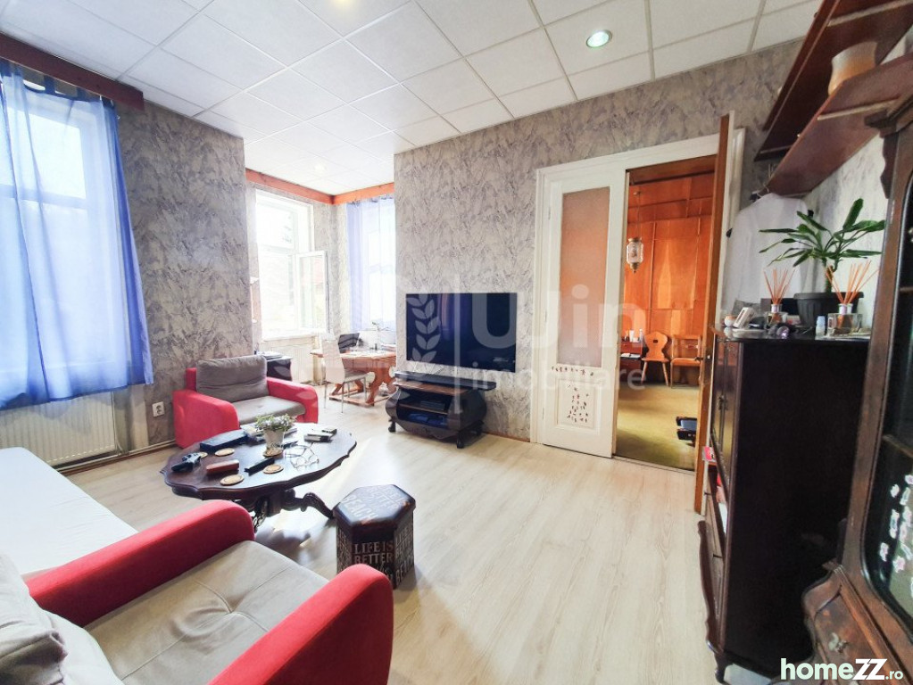 Apartament 5+ camere, Andrei Muresanu