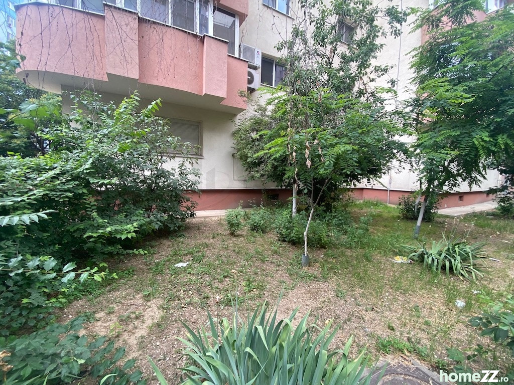 Apartament 4 camere, Nerva Traian