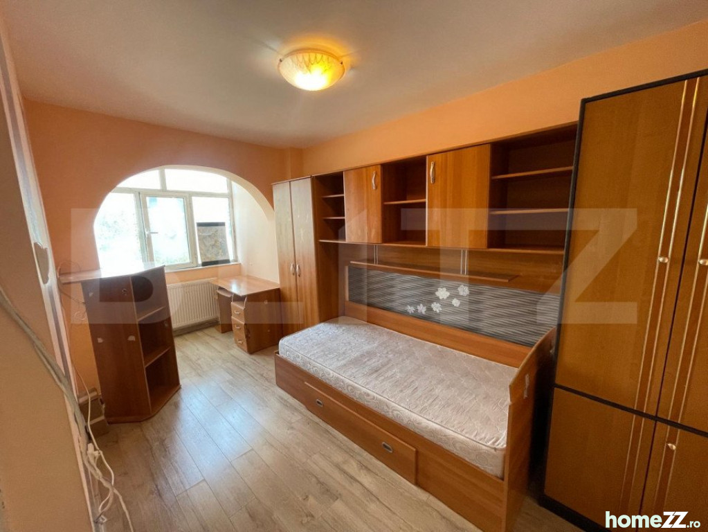 Apartament 3 camere, 9 Mai