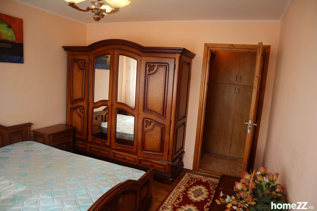 Apartament 3 camere. !!