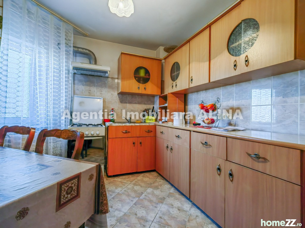 Apartament 2 camere, Liliacului