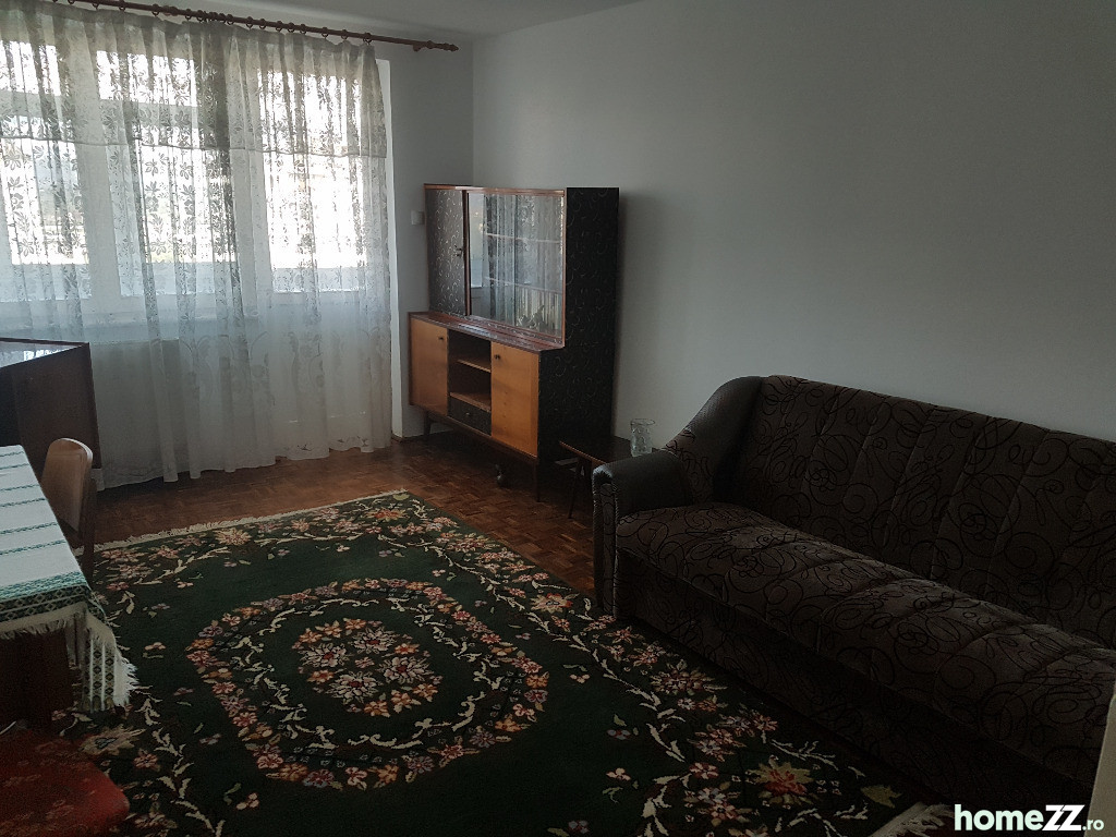 Apartament 2 camere, Cornisa