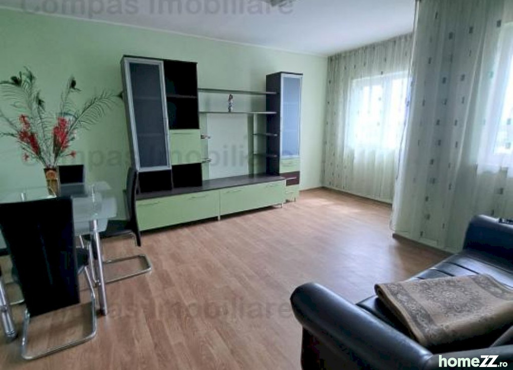 Apartament 3 camere, Central