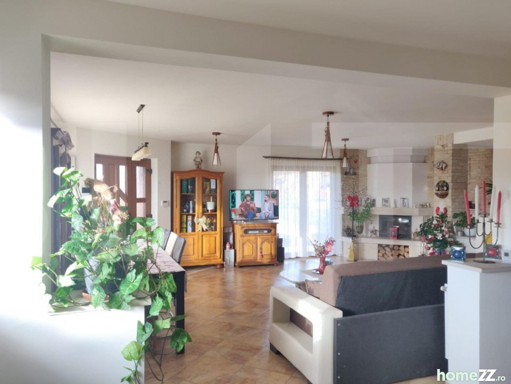 Casă - Vilă 3 camere, Someseni