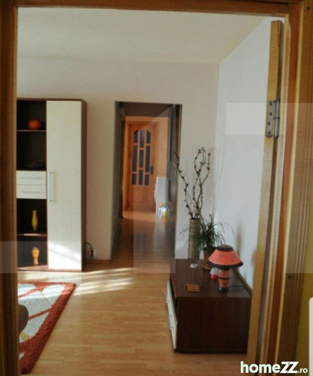 Apartament 3 camere, Bularga