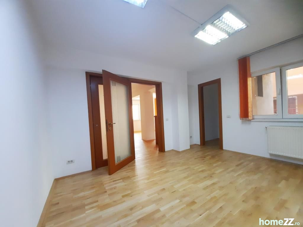 Apartament 4 camere, Stefan cel Mare