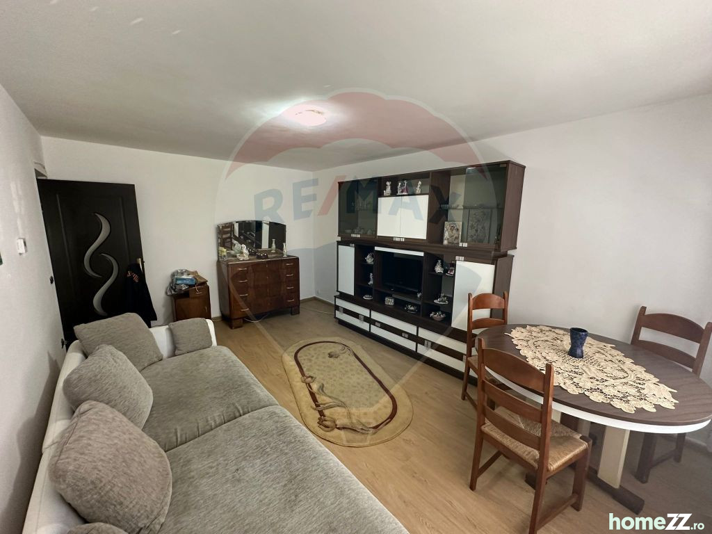 Apartament 3 camere, Hotvon