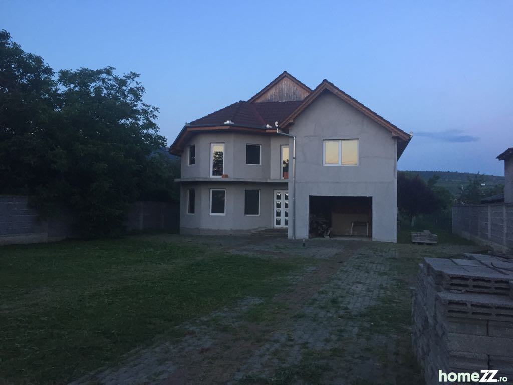 Casa 4 camere in Cuvin - 14418