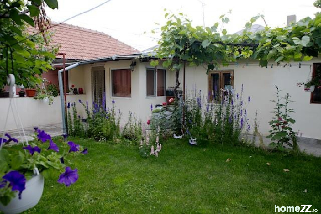 Casa 3 camere decomandata, zona Bratianu