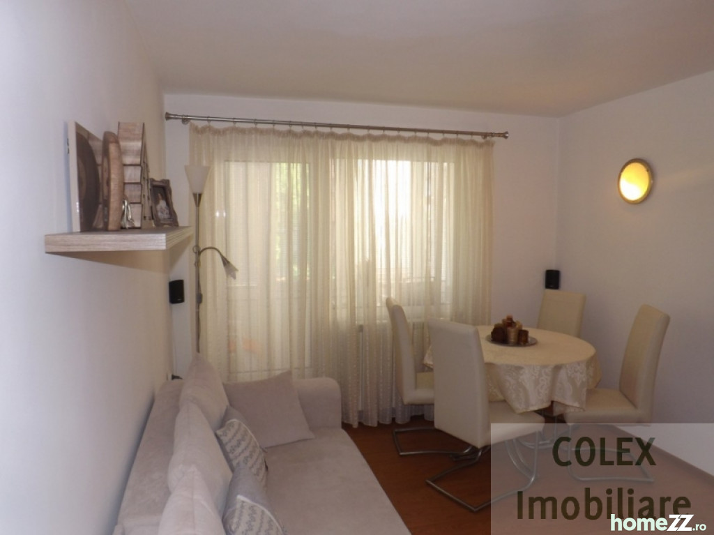 Apartament 3 camere si garaj in Busteni