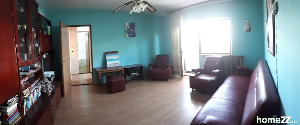 Apartament 3 camere etaj 2 Str. Aleea Rozelor