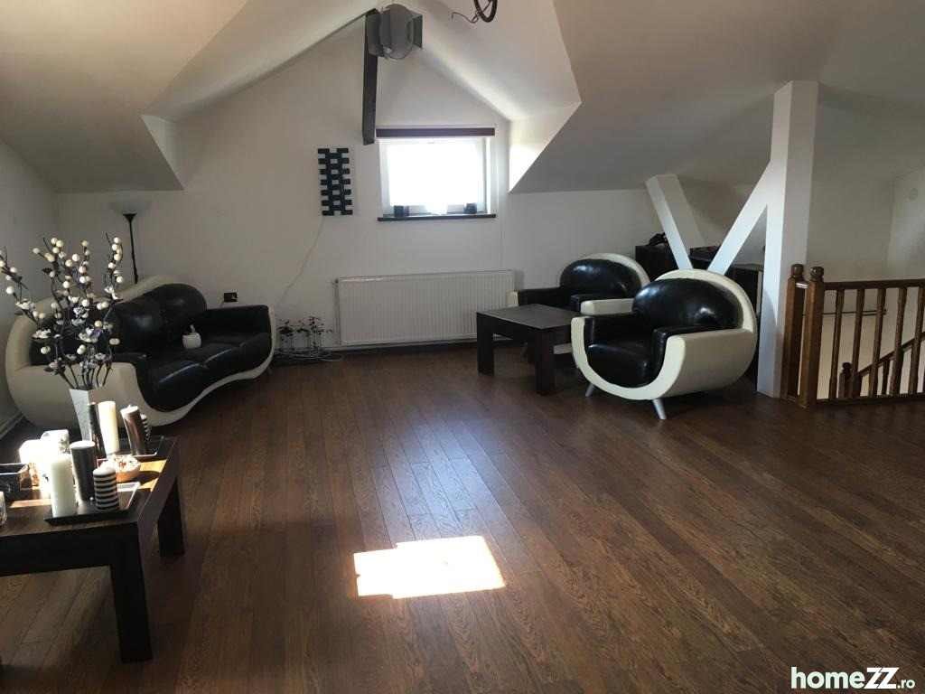 Casa 8 camere, teren 1137 m², sat Miroslavesti