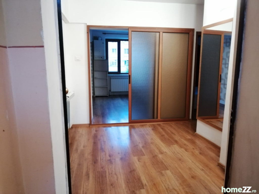 Apartamemt 3 camere 77m2 Bulevard A.I. Cuza