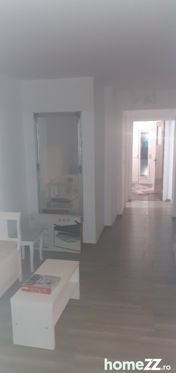 Apartament 3 camere zona Fabrica de bere