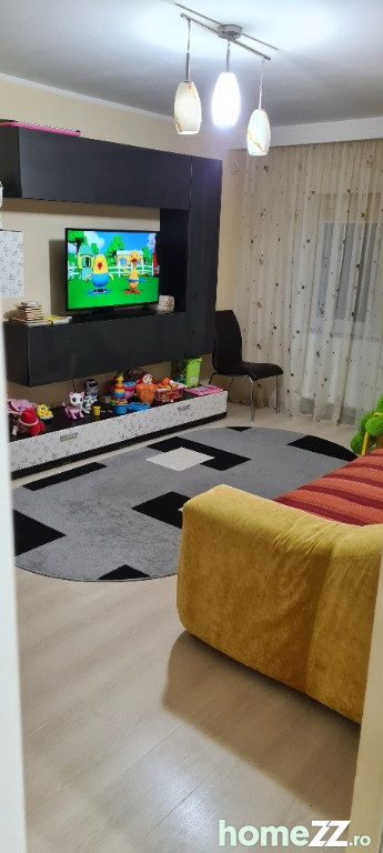 Apartament  2 cam zona Nae Leonard