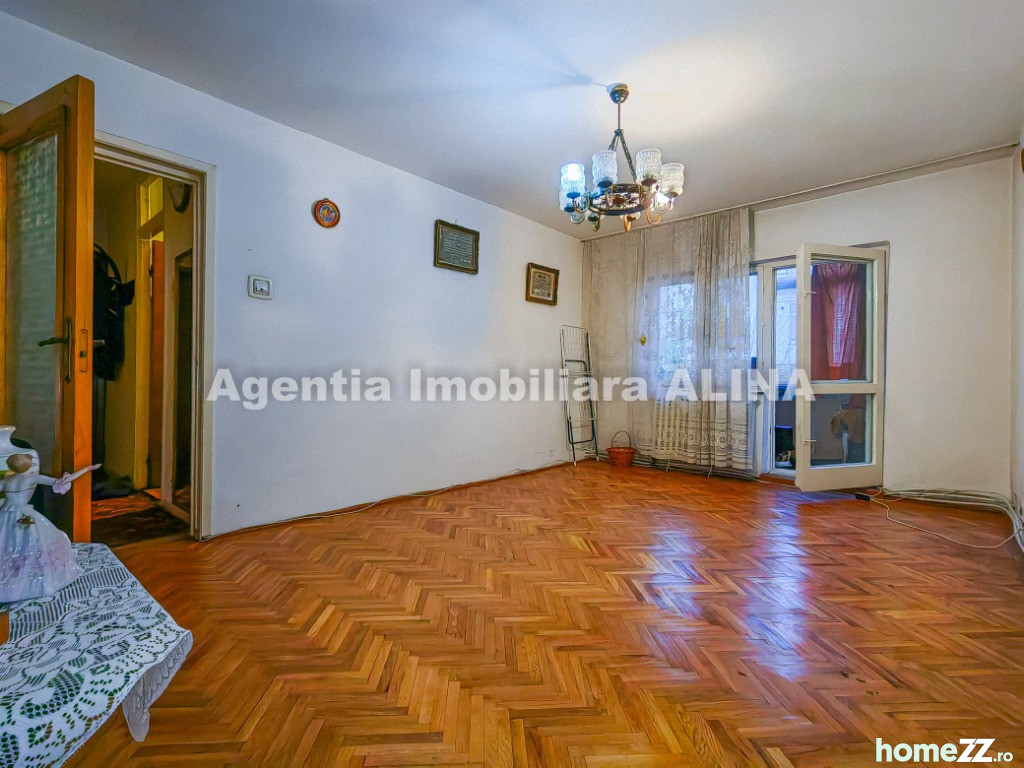 Apartament 4 camere, Astoria