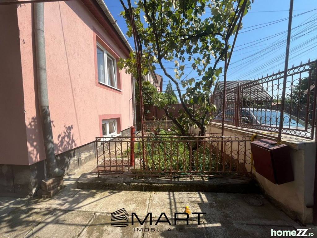 Casă - Vilă 5 camere, Piata Cluj