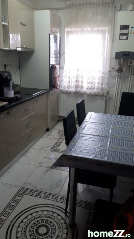 Apartament 3 camere, Hotvon