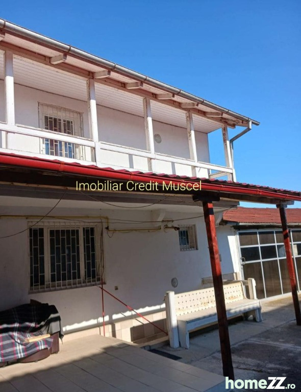 Casă - Vilă 4 camere, Central