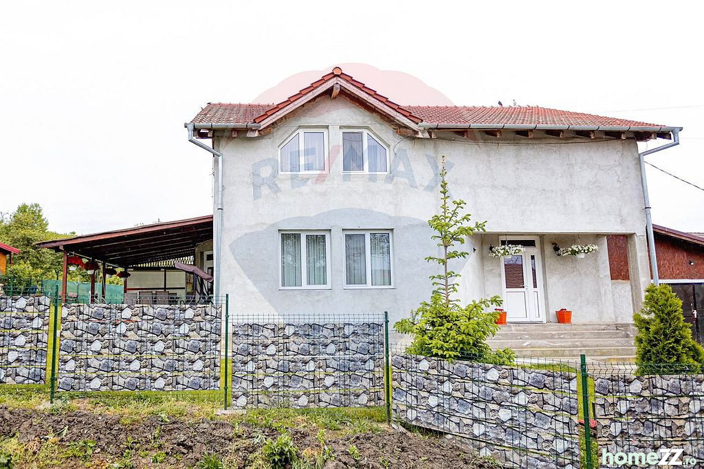Casă - Vilă 4 camere, Central