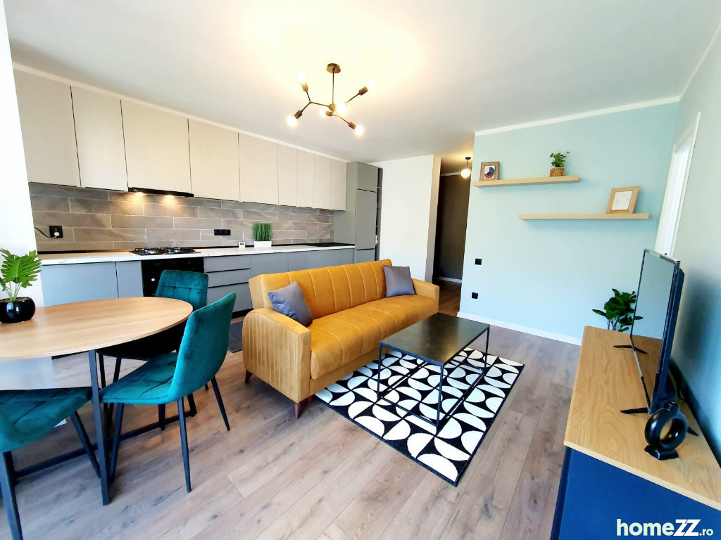 Apartament 3 camere, Sud