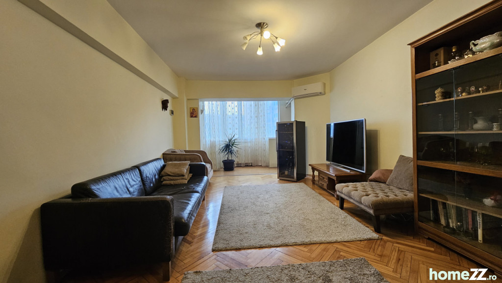 Apartament 4 camere, P-ta Unirii