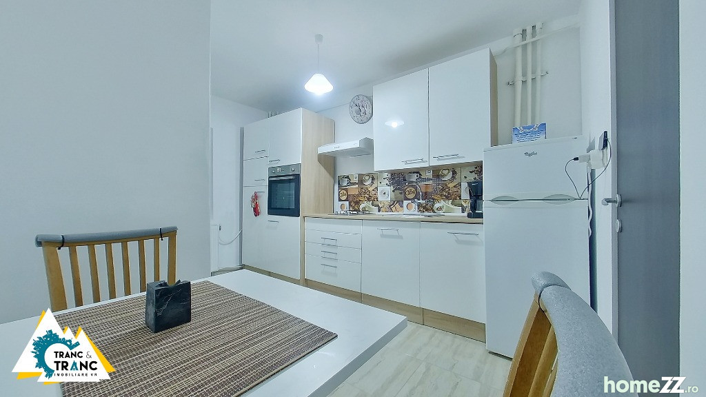 Apartament 3 camere, Intim