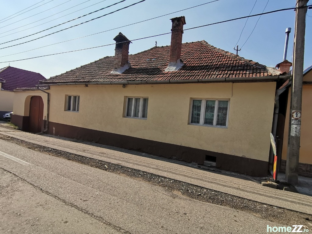 Casă - Vilă 4 camere, Central