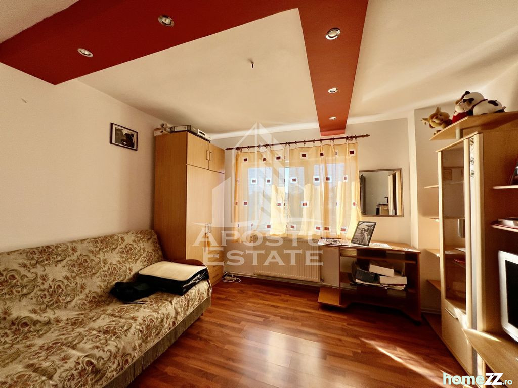 Apartament 3 camere, Lunei