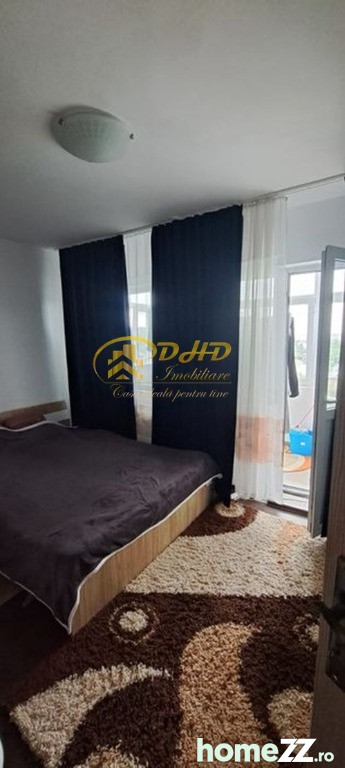 Apartament 3 camere, Palat