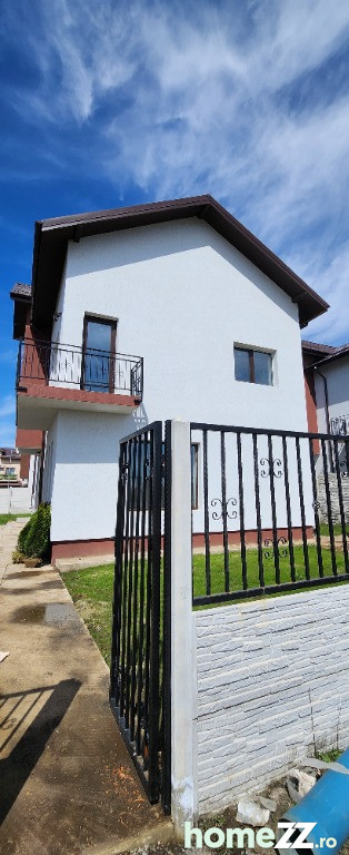 Casă - Vilă 5 camere, Haliu, comision 0%