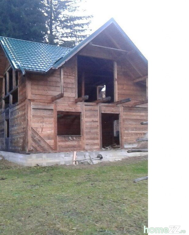 Teren 500mp+casa in constructie lemn Slatioara Stulpicani